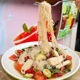 ตำเส้นหมี่หมูยอ