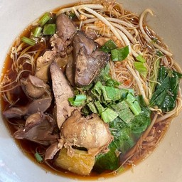 ก๋วยเตี๋ยวเครื่องในล้วน