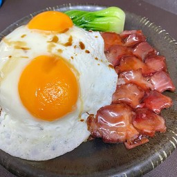 ข้าวหมูแดงทิรา + ไข่ดาว