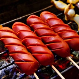 ไส้กรอกแดงย่างใหญ่ปิ้ง (4ไม้)