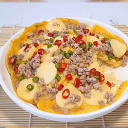 ไข่ขยี้เต้าหู้หมูสับราดข้าว