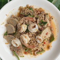 ยำมาม่า (รวมมิตรทะเล)