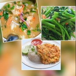 ต้มยำ(จัดจ้าน)+ผัดผักบุ้งไฟเเดง+ไข่เจียวราดข้าว