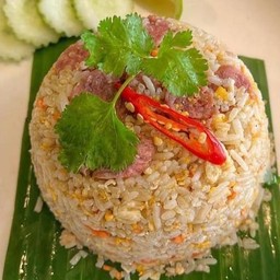 ข้าวผัดแหนม