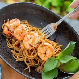 ผัดพริกแห้งกุ้ง(สปาเก็ตตี้)