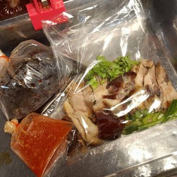 ขาหมูพะโล้