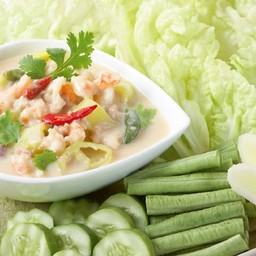 Shrimp In Coconut Milk (With a Set Of Vegetables)