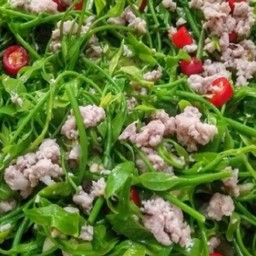 Sweet Bitter Gourd Salad With Minced Chicken