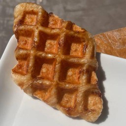 ก๋วยเตี๋ยวแซ่บแห้ง ไม่โบราณ