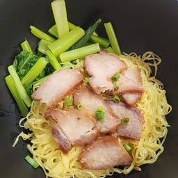 บะหมี่หมูแดง (ไม่เกี๊ยว) แนะนำเพิ่มท็อปปิ้ง
