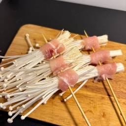เห็ดพันเบคอน