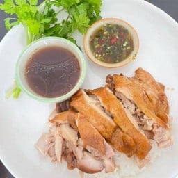 เติมพลัง ไก่ต้มน้ำปลา