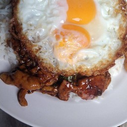 กระเพราหมูสับ+ไข่แฝด