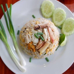 ข้าวผัดปู จ.ส.& น้ำส้มคั้นสด จ.เพชรบุรี
