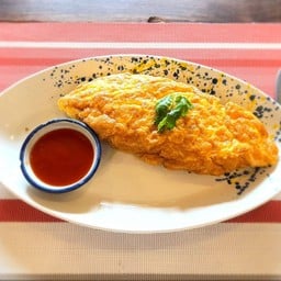 ไข่เจียวเนื้อปู Thai crab meat omelet