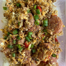 ข้าวราดแหนมคั่วไข่ใส่หมูสับ