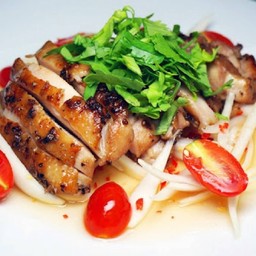 Grilled Chicken Tenderloin Salad With Garlic