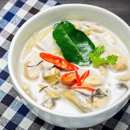 Low-Fat Mixed Mushroom Tom Kha
