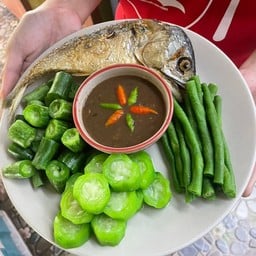 น้ำพริกกะปิ+ปลาทูทอด+ผักลวก