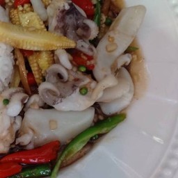 ผัดฉ่าปลาหมึก(กับข้าว)