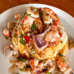 ข้าวไข่ข้นทะเลพริกขี้หนู