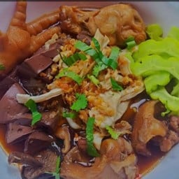 วุ้นเส้นไก่ตุ๋นพิเศษ