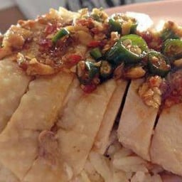 ข้าวมันไก่นายอ้วน สาขา 2 ตลาด39พารวย