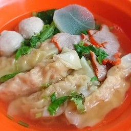 หมี่เกี๊ยวหมูเด้ง