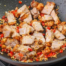 ข้าวผัดพริกเกลือ