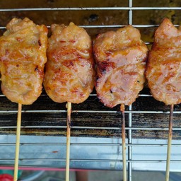 หมูปิ้งนมสด