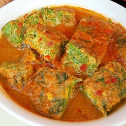 Sour Curry With Vegetable Omelet (Veg)
