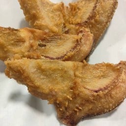 ปลาทอดแดดเดียว(ตลาดพิมพ์ทองแยก35) ตลาดพิมทอง แยก35