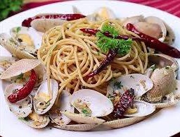 สปาเก็ตตี้ พริกกระเทียมหอยลาย
