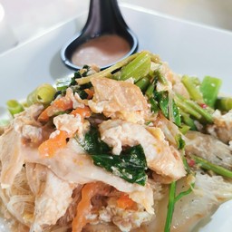 สุกี้ไก่ผัดแห้ง
