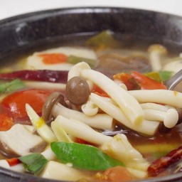 Tom Yum Mixed Mushroom Clear Soup (Veg)