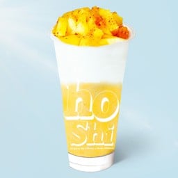 สับปะรดพริกเกลือปั่นและชีสและยำหวาน