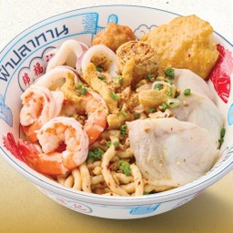 ก๋วยเตี๋ยวต้มยำเส้นปลา ปลาสด ทะเลรวมมิตร (ปลา, กุ้ง, ปลาหมึก)