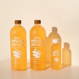 ชุดสุดคุ้ม D น้ำแอปเปิ้ลฟูจิผสมน้ำผึ้งป่าขนาด1000ml 2 ขวด แถมฟรีน้ำแอปเปิ้ลขนาด250ml 1 ขวด(แถมน้ำส้มขวดเล็กแทนนะค่ะแอปเปิ้ลขวดเล็กหมดค่ะ