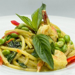 Spaghetti Keto Green Curry Seafood