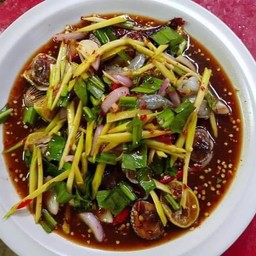 ยำหอยเเครง