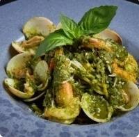 Pasta in Arugula basil Shrimp & clam