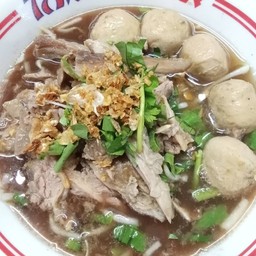 ก๋วยเตี๋ยวเนื้อพิเศษ