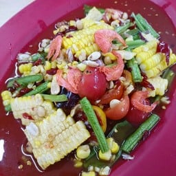 ยำ ส้มตำ ติดลมหมูกระทะจรัญ52