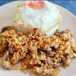 ข้าวทอดกระเทียม