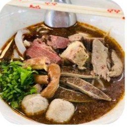 ก๋วยเตี๋ยวเนื้อ.