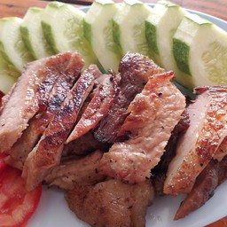 คอหมูย่างนุ่มๆ