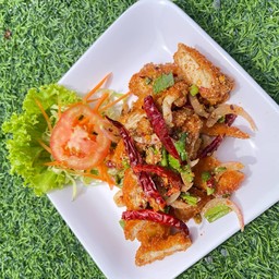 ยำไก่แซ่บ