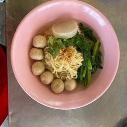 ก๋วยเตี๋ยวลูกชิ้น
