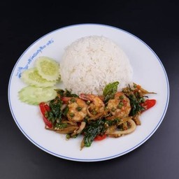 ผัดฉ่าไก่ราดข้าว