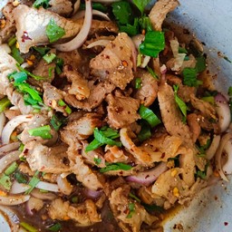 ส้มตำ น้ำตก น้องอ๊อบ